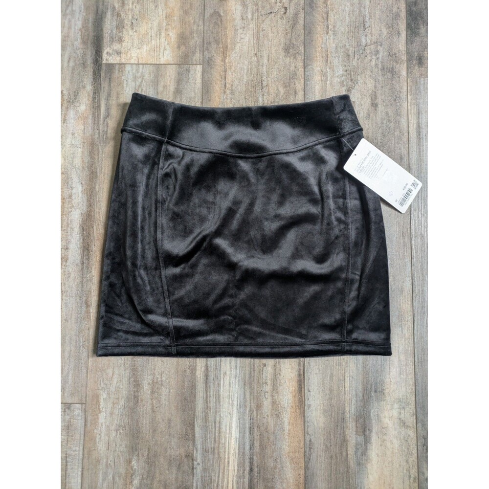 NWT Lululemon Scuba High-Rise Mini Skirt *Velvet Black Women's Size Medium NEW